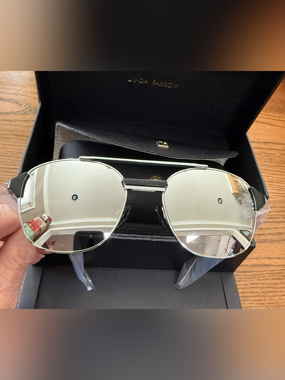 NIB LINDA FARROW LFL042C2SUN Sunglasses